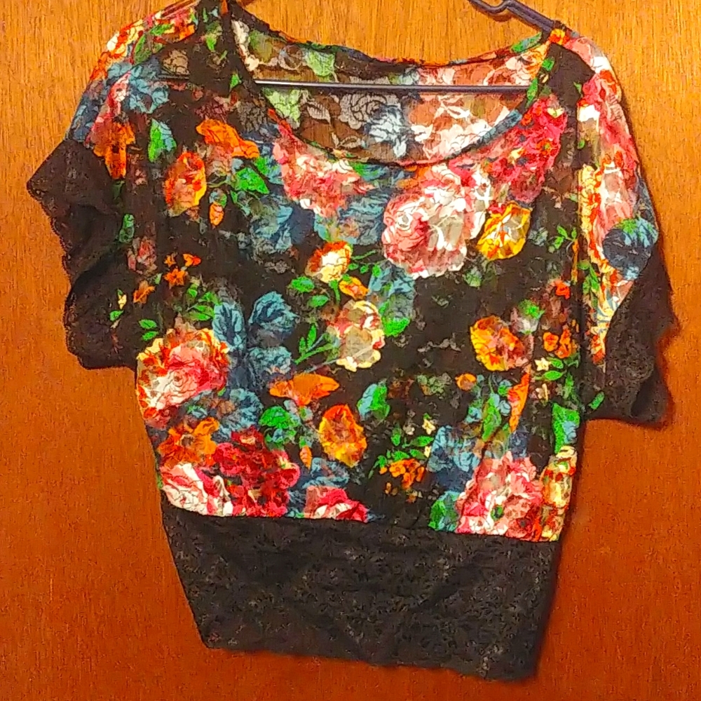 Lacey top